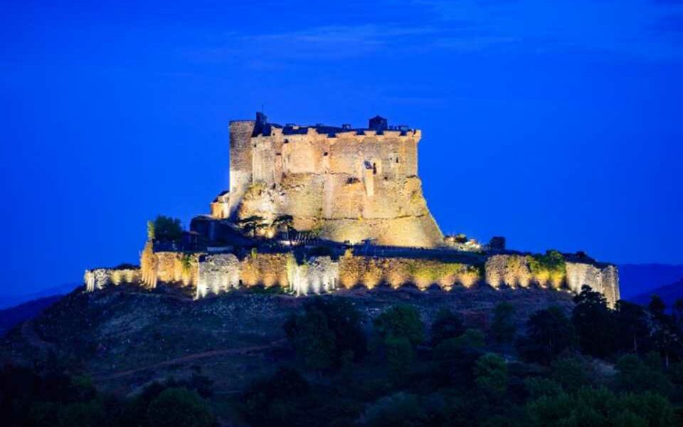 Mise en lumière du Château de Murol